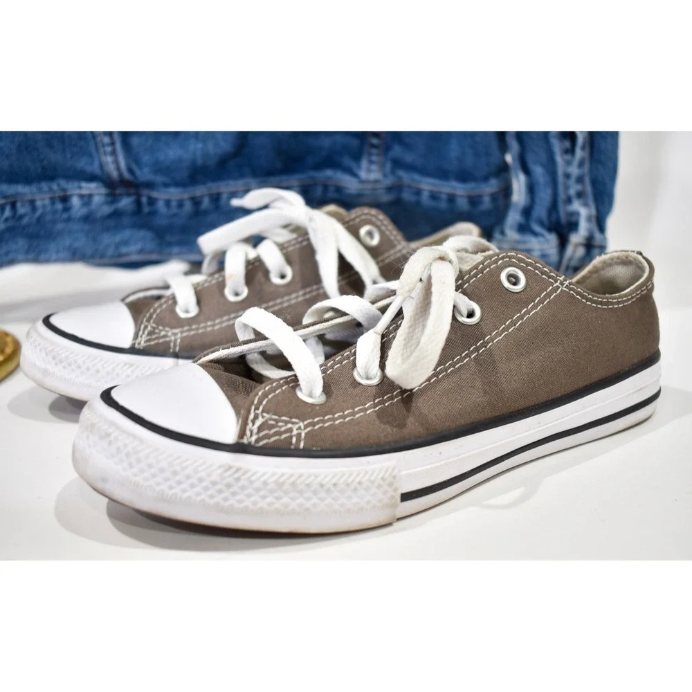 Converse All Star Chuck Taylor Low Top Grey Youth Sneakers Size 2 A09944C